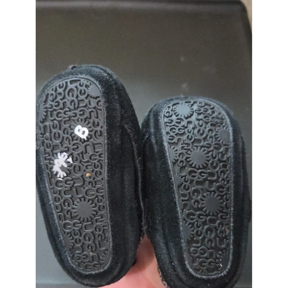 UGG Tasman Suede Slipper Baby Toddler Black Moccassin Shearling Warm‎ Plush 2 3
